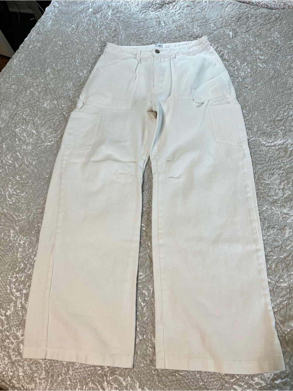 Wide Leg Utility Pants in Off-White. Medium
